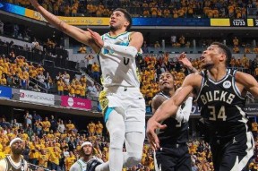 开云体育网址-包含字母哥在澳大利亚队比赛中绝杀，高光表现引发热议！的词条-开云体育网址